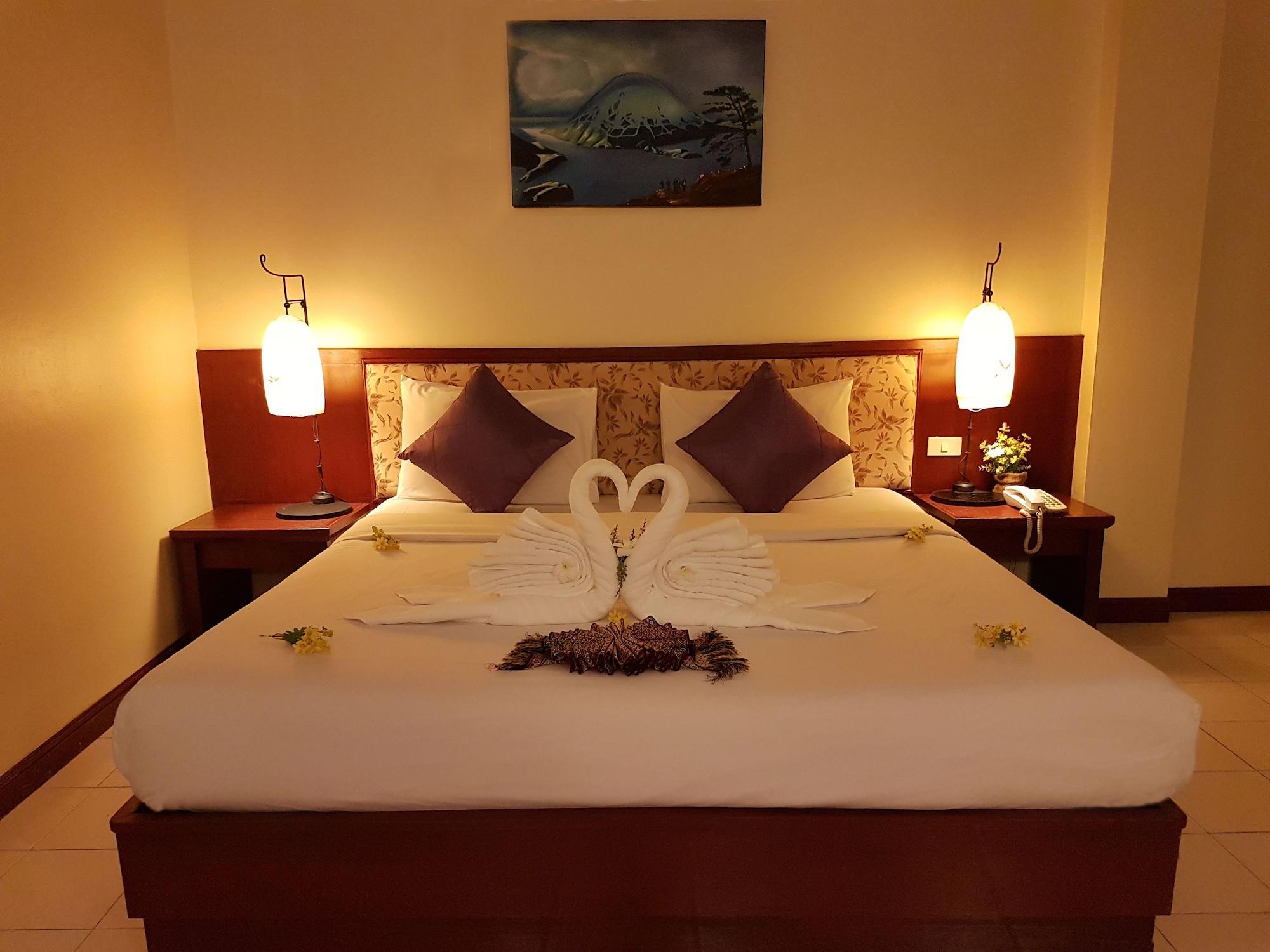 Bauman Ville Hotel Phuket Exterior photo