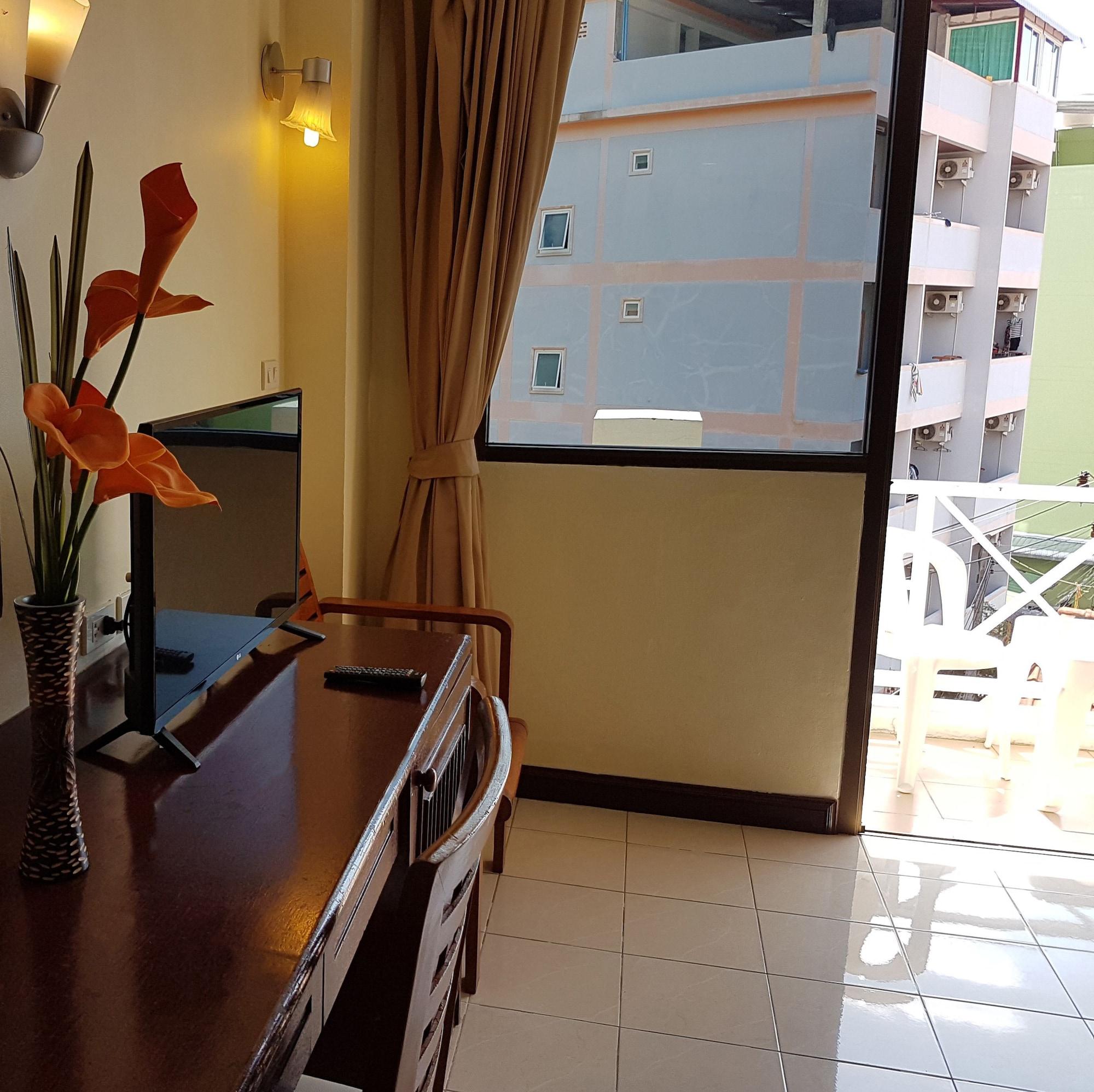 Bauman Ville Hotel Phuket Exterior photo