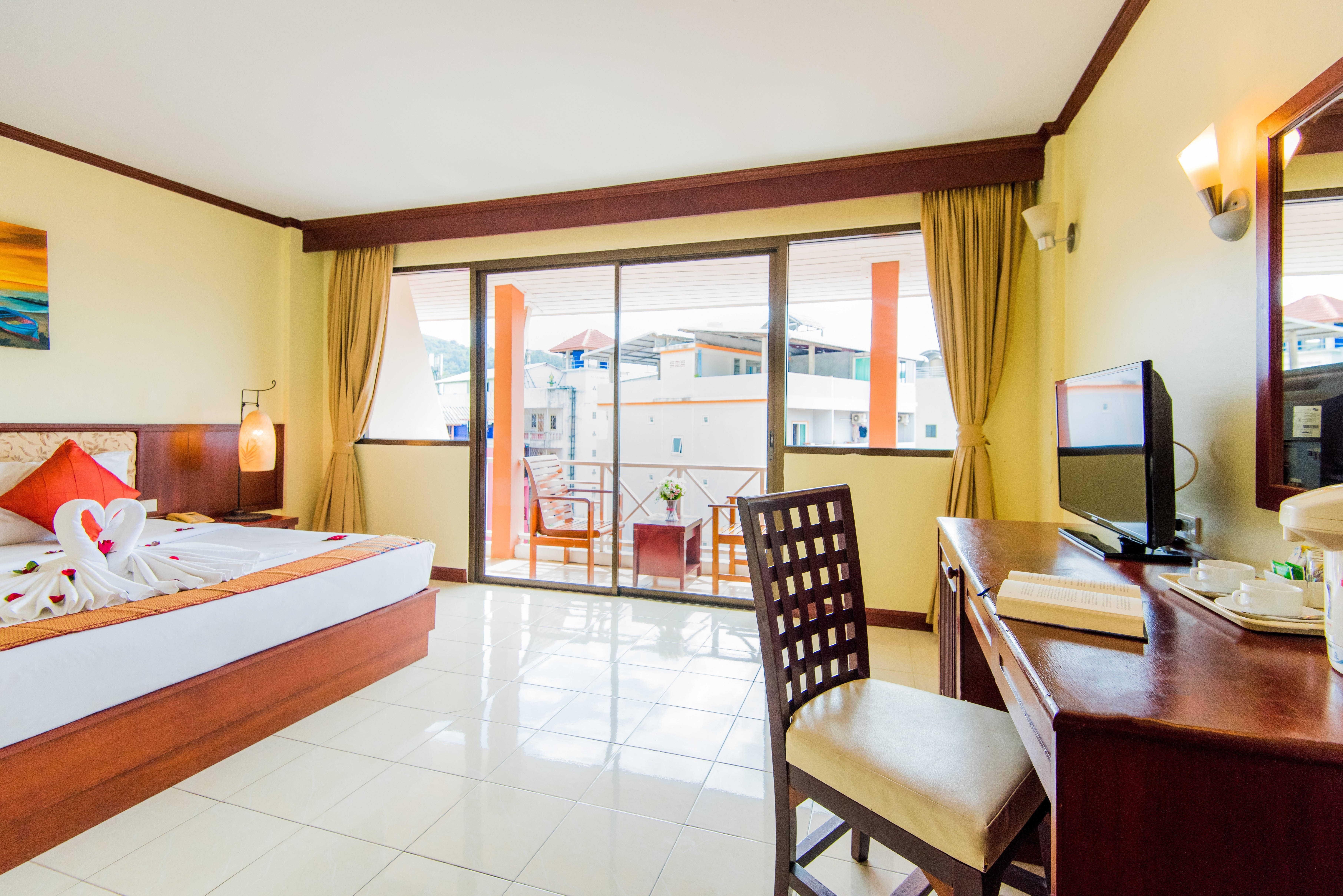 Bauman Ville Hotel Phuket Exterior photo